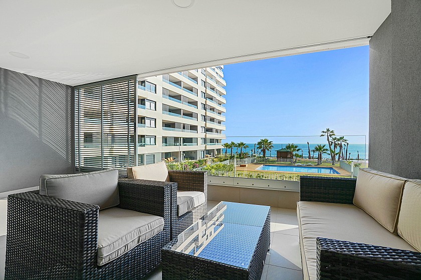 2 bedroom Apartment at first line beach - Perla Investments