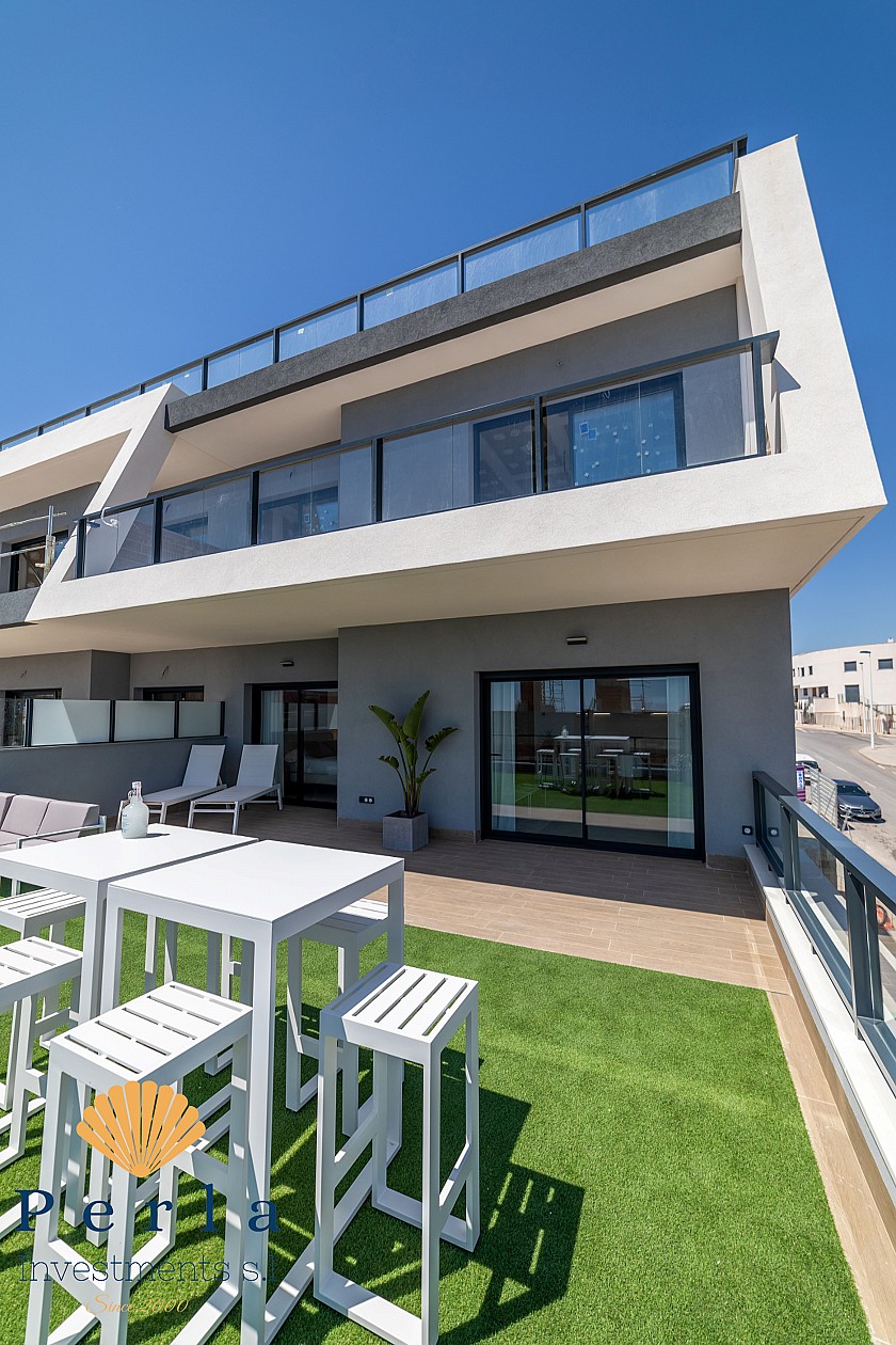 Apartments with Garden in Gran Alacant 