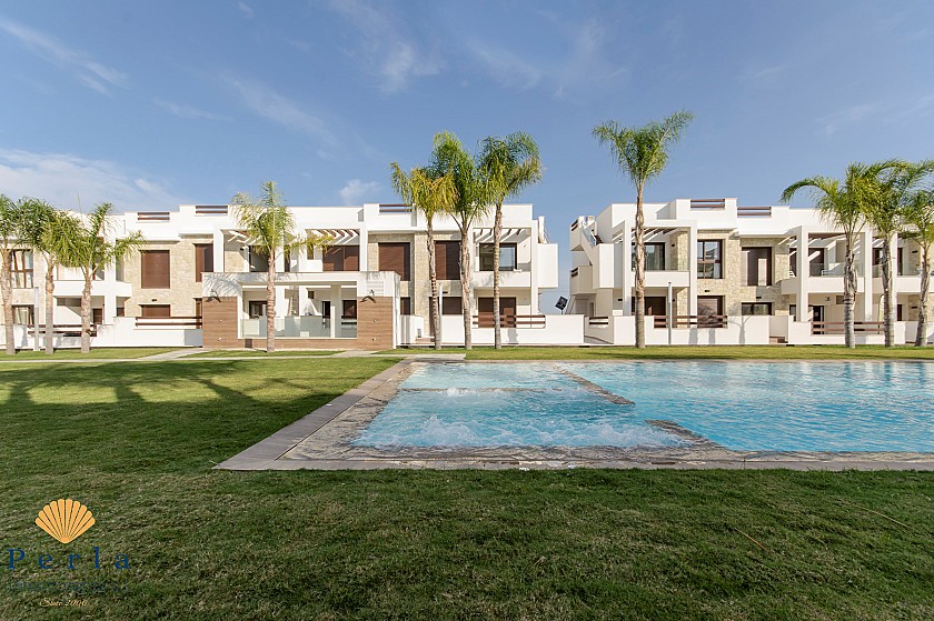 Bungalow de 3 habitaciones con solárium en Torrevieja