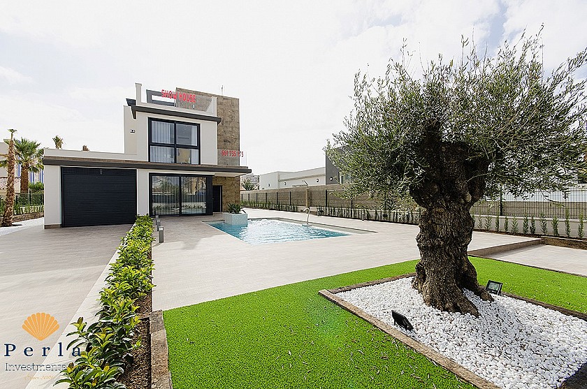 Bright and modern villa - Perla Investments
