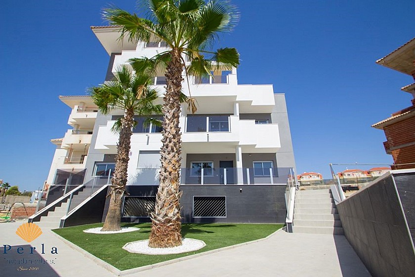 Beautiful new apartments close to golf - Perla Investments