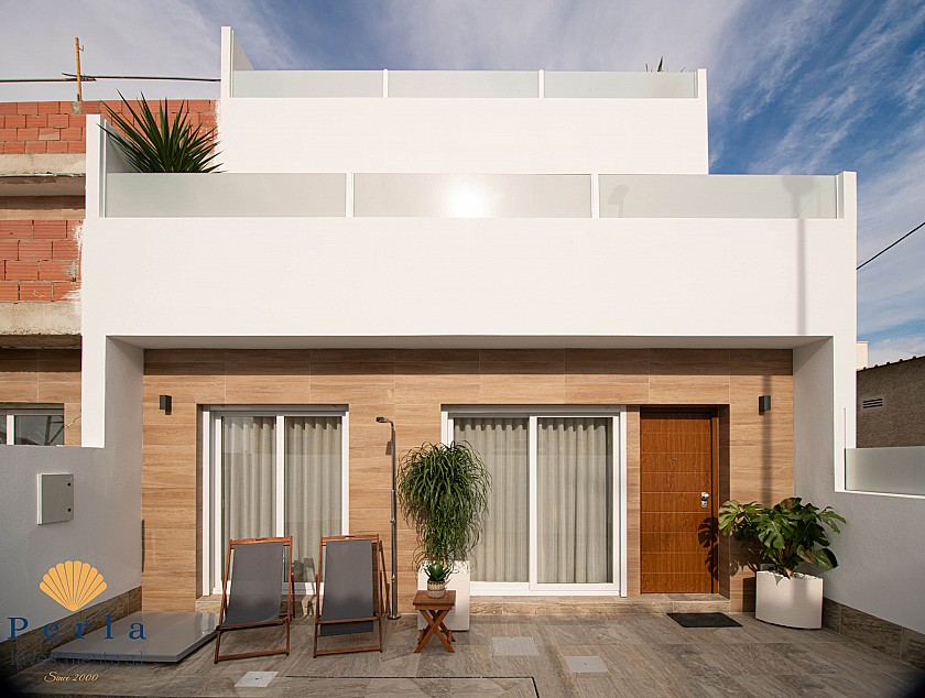 Beautiful two-story townhouse