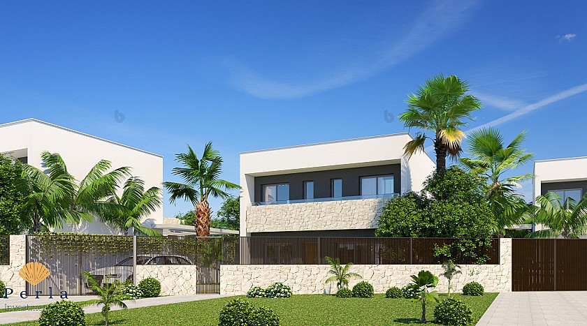 Villa at first line golf - Perla Investments