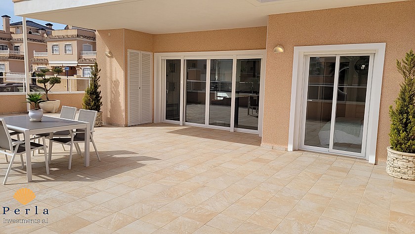 3-bedroom apartment in a beautiful building complex