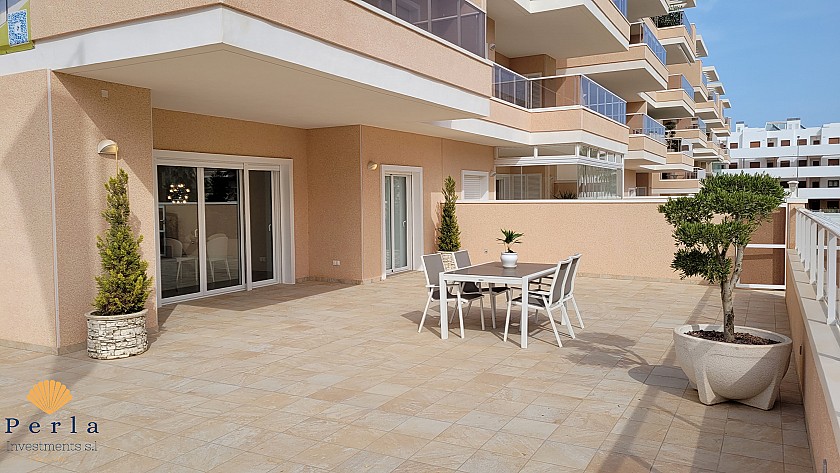 3-bedroom apartment in a beautiful building complex - Perla Investments