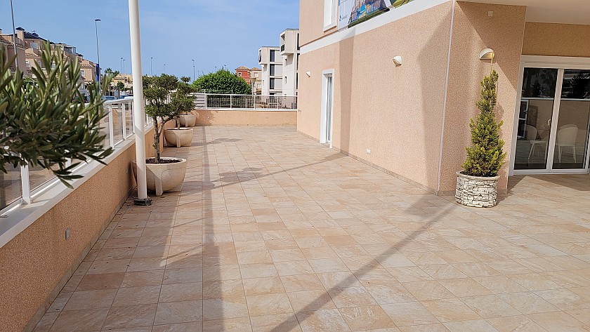 3-bedroom apartment in a beautiful building complex