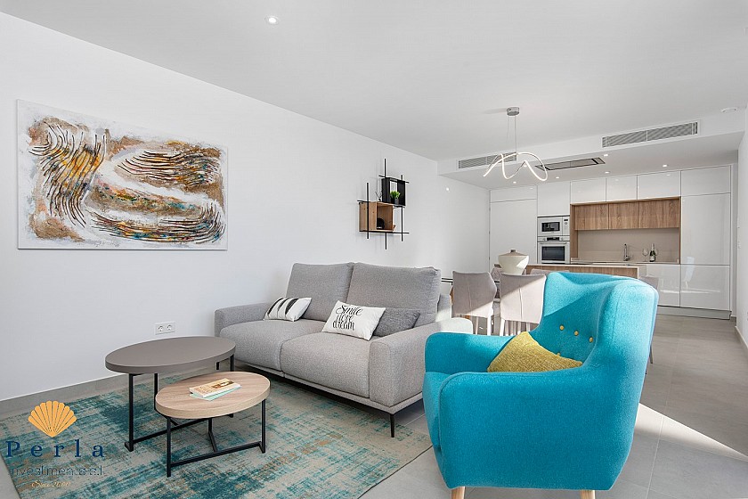 Carefully designed villa with magnificent views