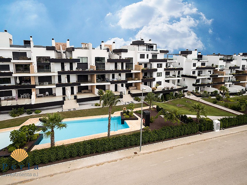 Beautiful luxury apartment in a great complex - Perla Investments