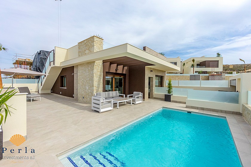 Great one storey villa  - Perla Investments