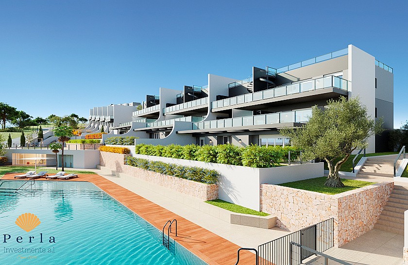 3-bedroom apartment with a private garden - Perla Investments