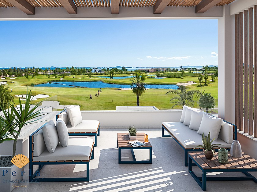Penthouse apartment with views over a golf course - Perla Investments