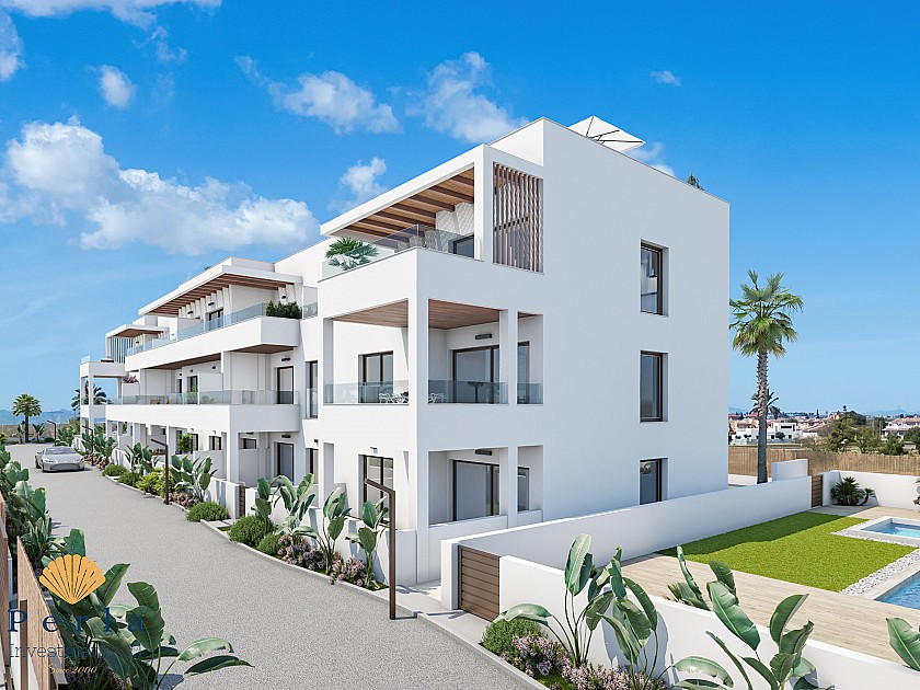 Penthouse apartment with views over a golf course