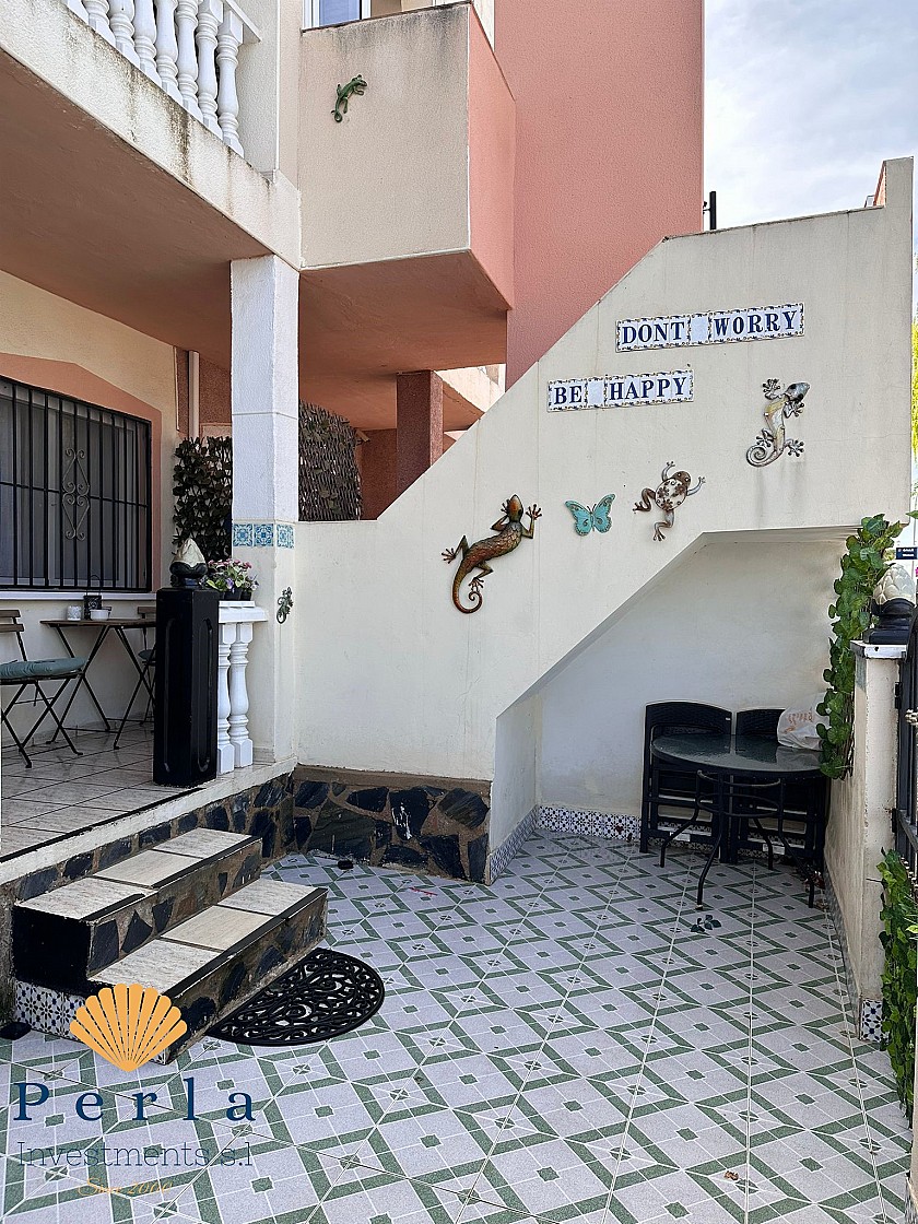 Resale ground floor in Playa Flamenca 