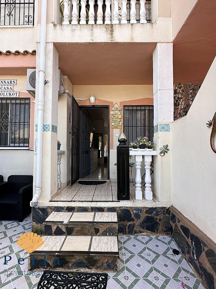 Resale ground floor in Playa Flamenca 